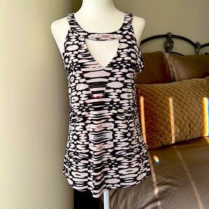 Veronica M Alexia Choker Keyhole Sleeveless Top